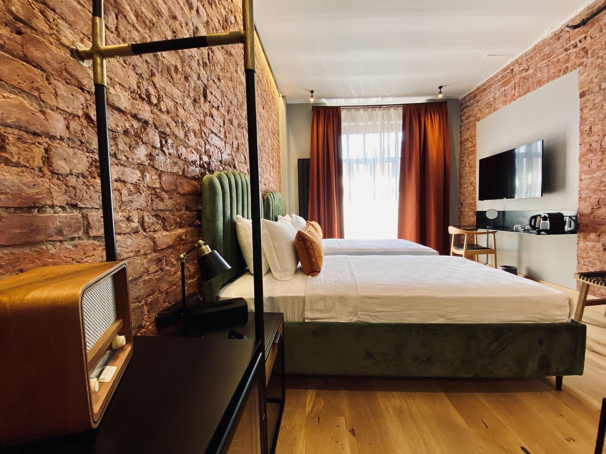Ruz Hotels Estambul Exterior foto A room at the hotel
