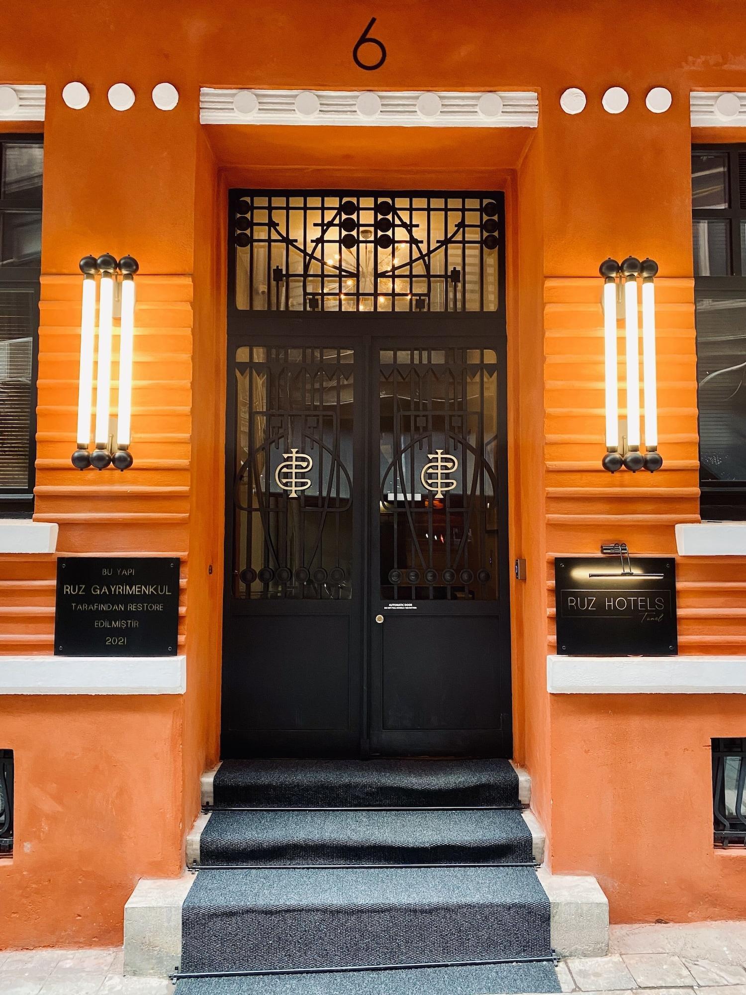 Ruz Hotels Estambul Exterior foto Entrance to the hotel
